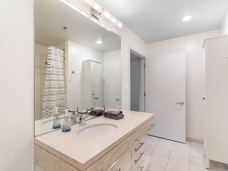 922 NW 11th Ave #714 — Photo 18