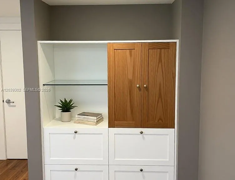 10180 W Bay Harbor Dr #0 — Photo 19