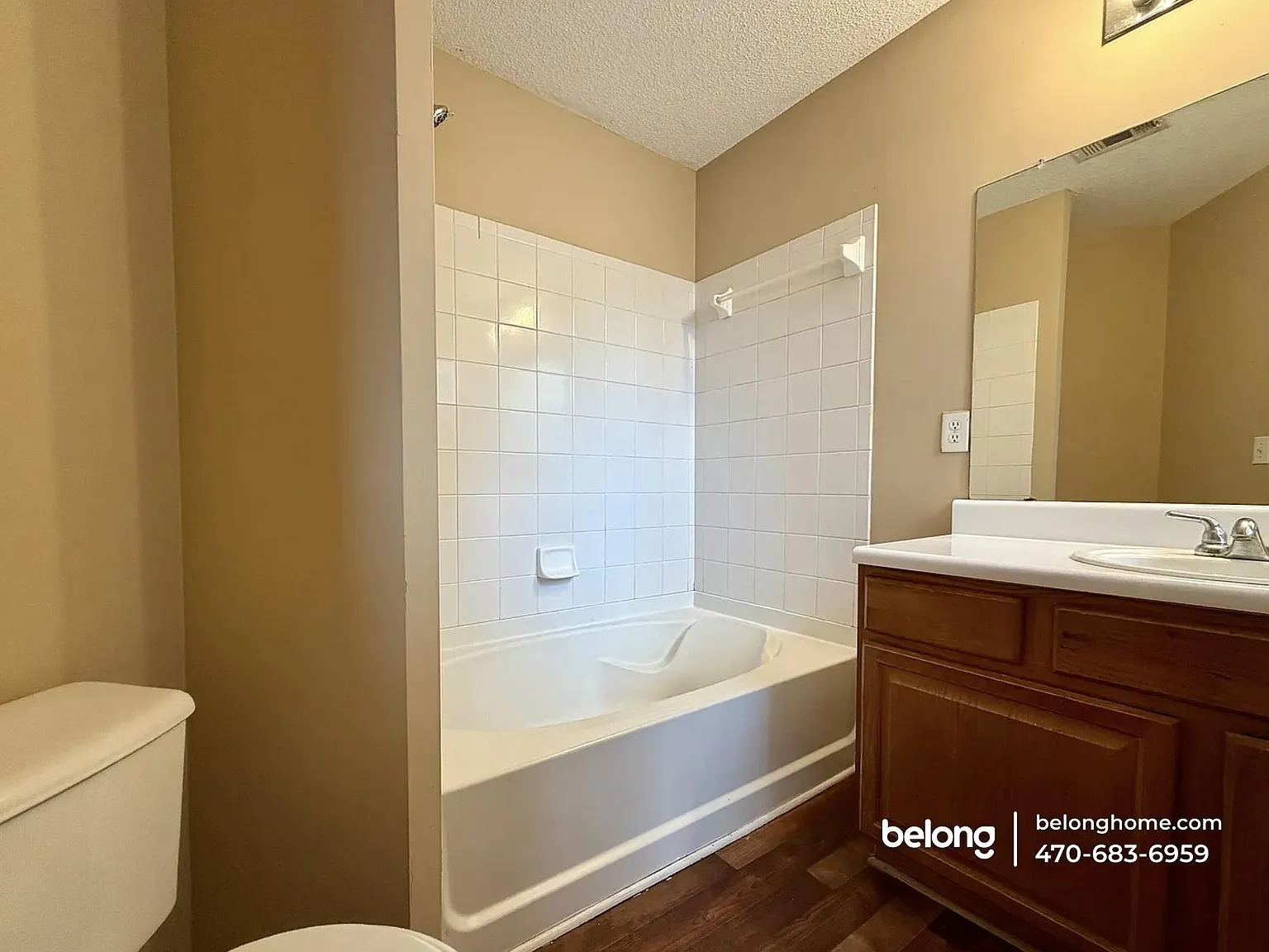 3 bed, 2.5 bath, 1440 sqft, $1,675 — Photo 3