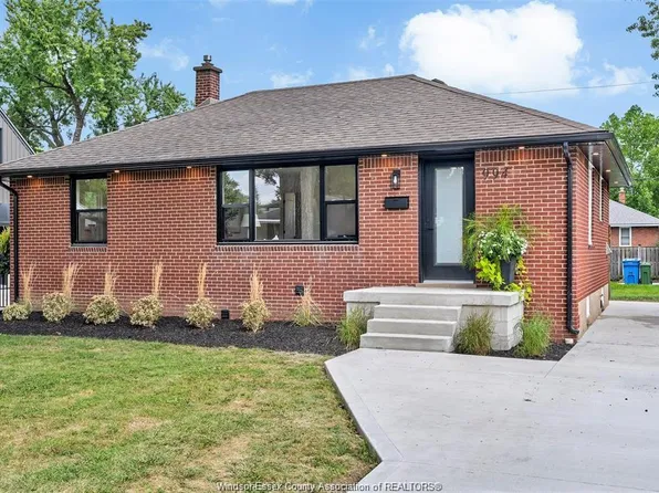 994 Isabelle Pl, Windsor, ON N8S 3B2