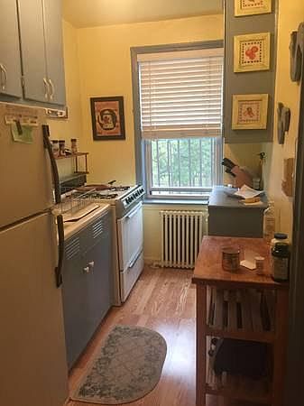 1st image of 160 Hilton Ave APT E9