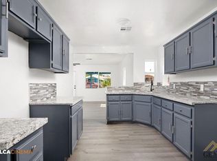 2725 Lake St, Bakersfield, CA