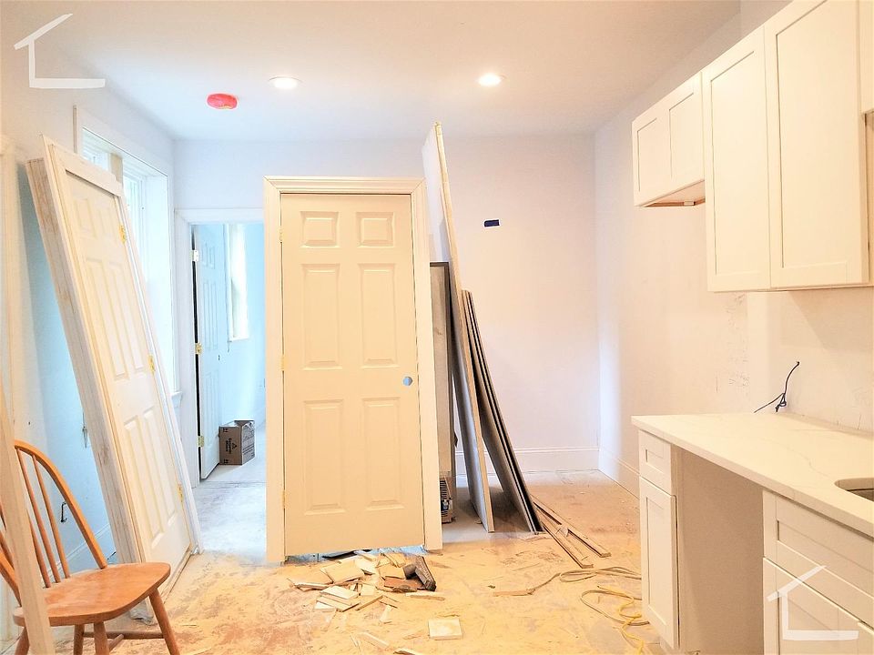 2nd image of 9 Gardner St #N5