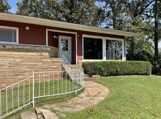 915 Berry St, Harrison, AR 72601