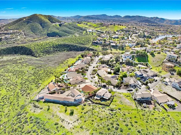 22962 Giant Fir Pl, Canyon Lake, CA 92587