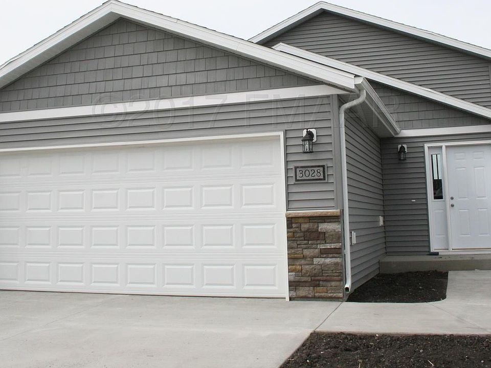 1st image of 3028 38th Ave S