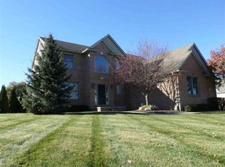 11223 Bayberry Dr, Romeo, MI 48065