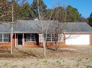 1912 Brenda St, Statham, GA 30666