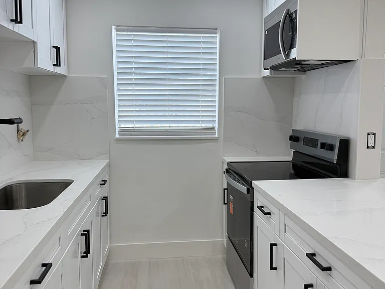 3265 Griffin Rd #101 — Photo 7