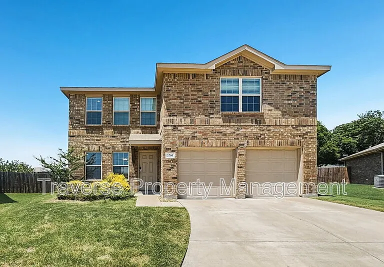 2700 Andesite Ln — Photo 1