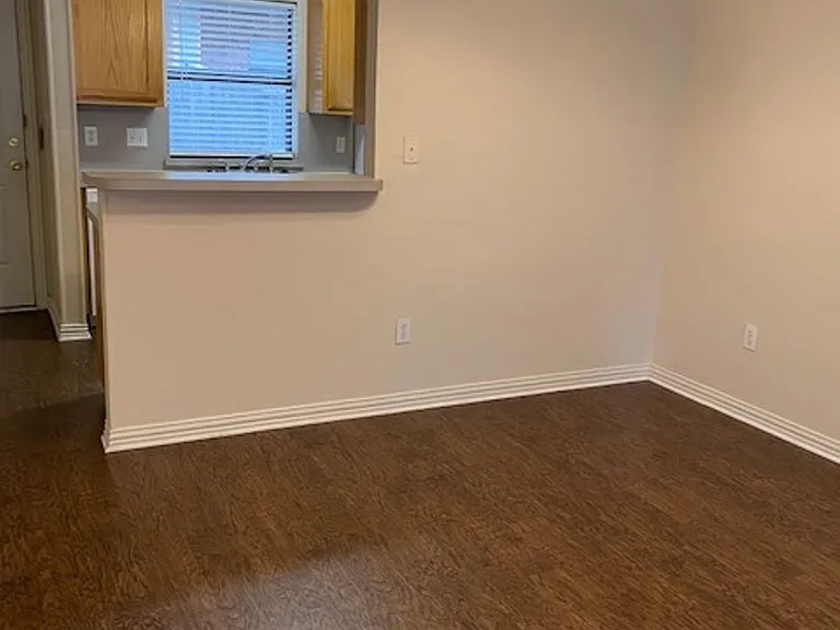 2208 N Carroll Blvd #2 — Photo 3