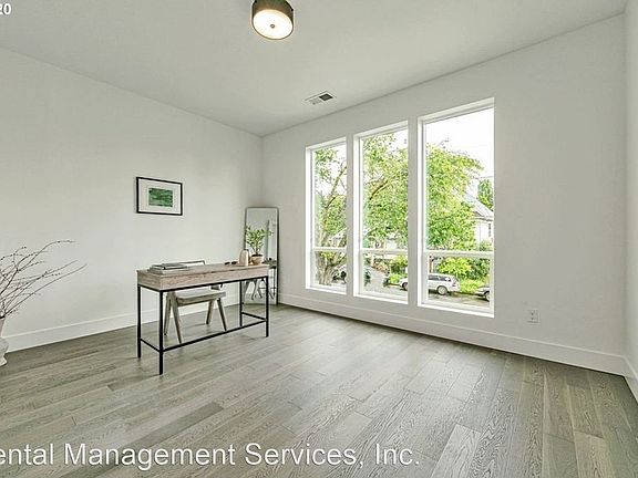5th image of 4563 N Borthwick Ave #8717435