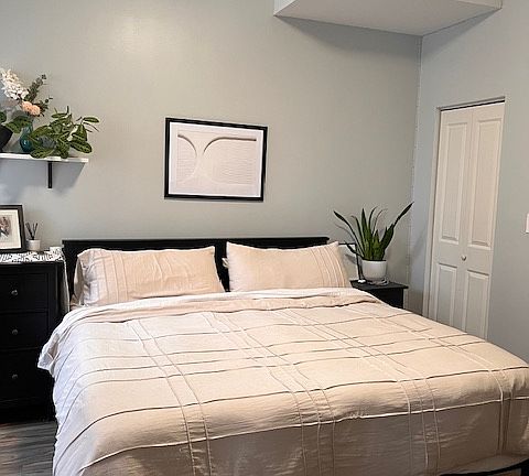4th image of 1859 W Chicago Ave #2R