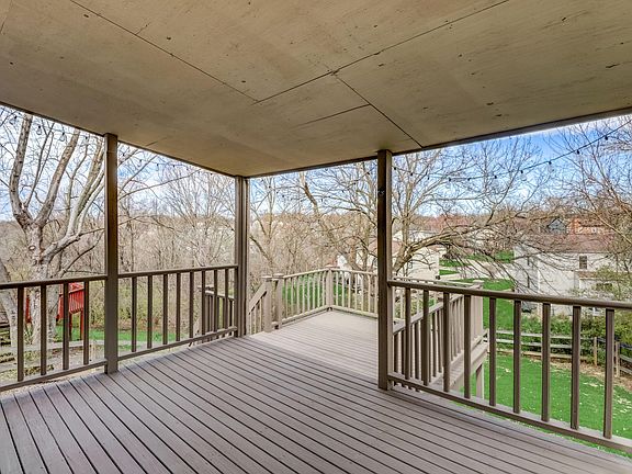 5th image of 713 Coachway Ct