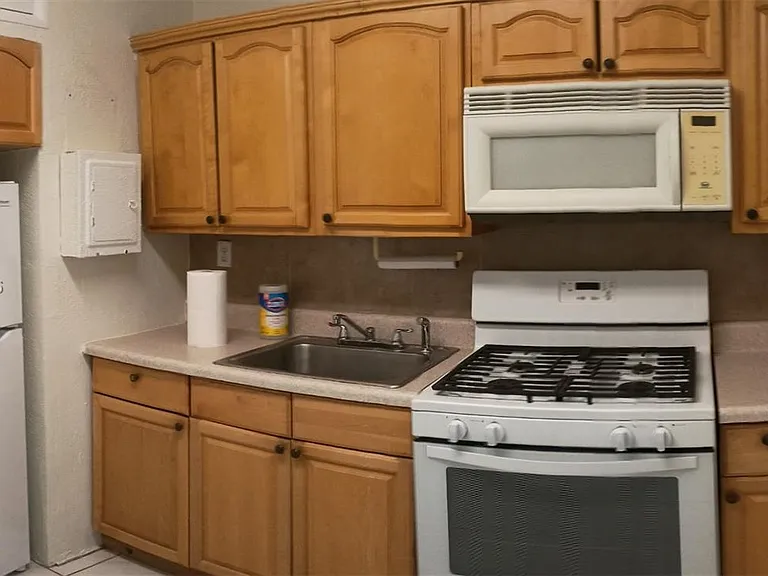 8215 Abbott Ave #3A — Photo 14