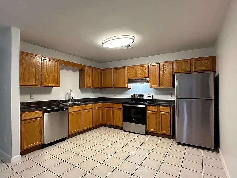 Fountain Square Apartments — Photo 45