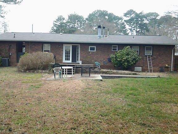 2nd image of 2259 Powers Ferry Dr SE