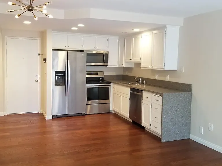 1740 Upas St #9 — Photo 6