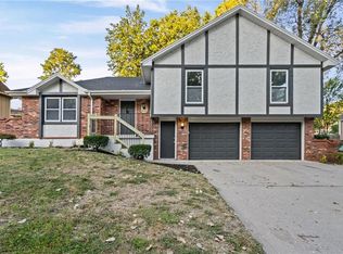 2800 S Cochise Dr, Independence, MO 64057