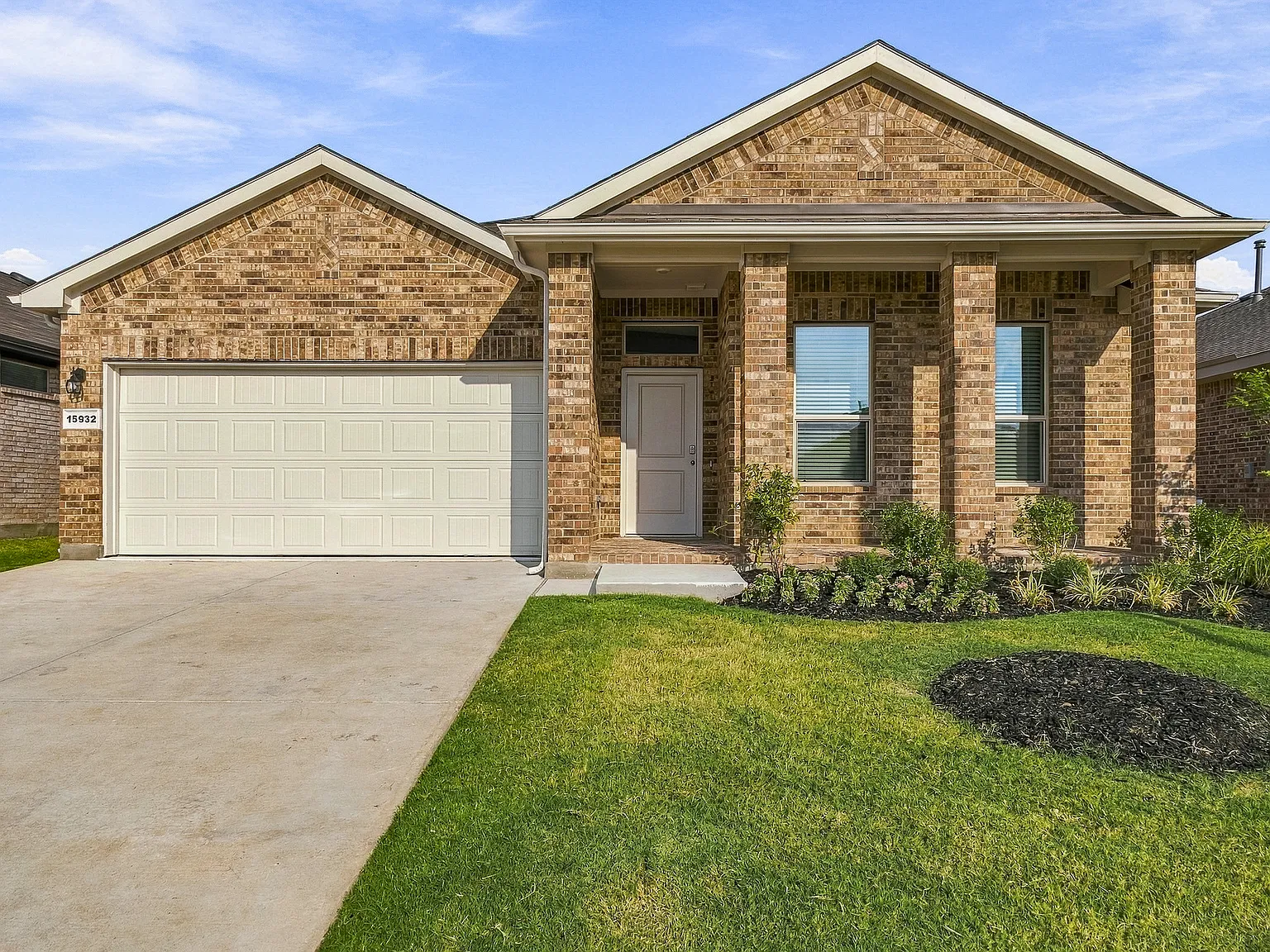 4 bed, 1662 sqft, $2,350 — Photo 3