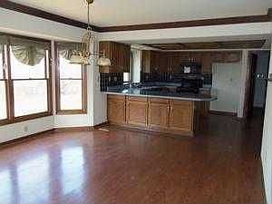 4th image of 3980 Triple Crown Dr