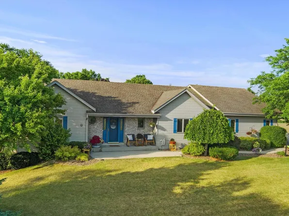 W5582 Parkview DRIVE, Random Lake, WI 53075