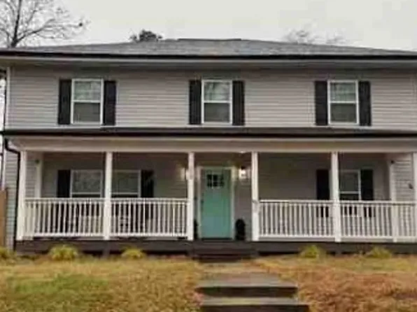 110 1st St, Oxford, NC 27565