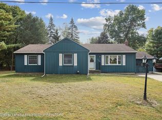 1827 Towner Rd, Haslett, MI 48840