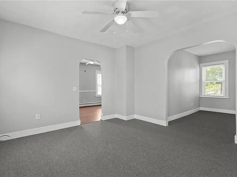 9 Gardner Ave — Photo 14