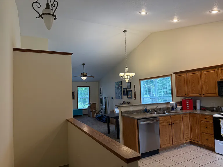 6176 Cross Bend Ct — Photo 4