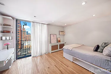 Rented by Halstead Downtown LLC (DO NOT USE)