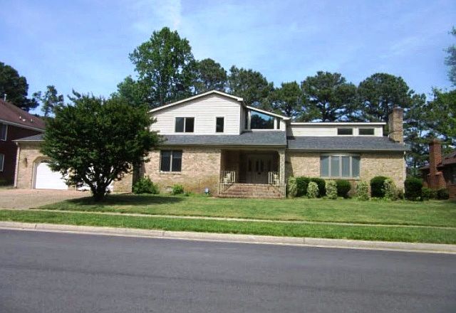 1st image of 1584 Crystal Lake Dr
