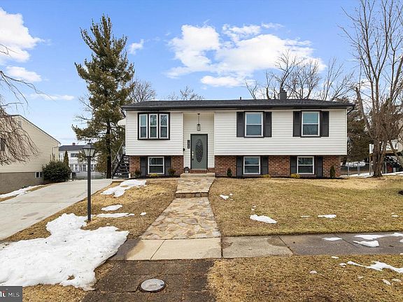 3rd image of 7404 Allmont Rd