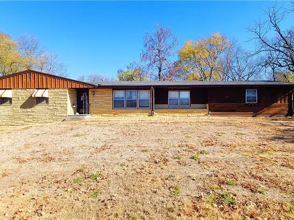 1925 S Margrave St, Fort Scott, KS 66701