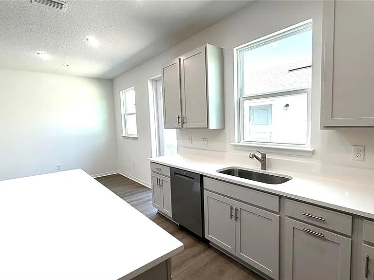 706 Blissful Gardens Way — Photo 6