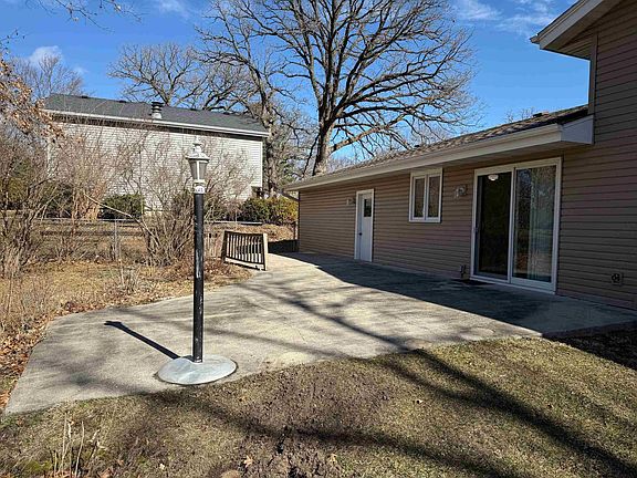 4th image of 11392 Edgemere Ter