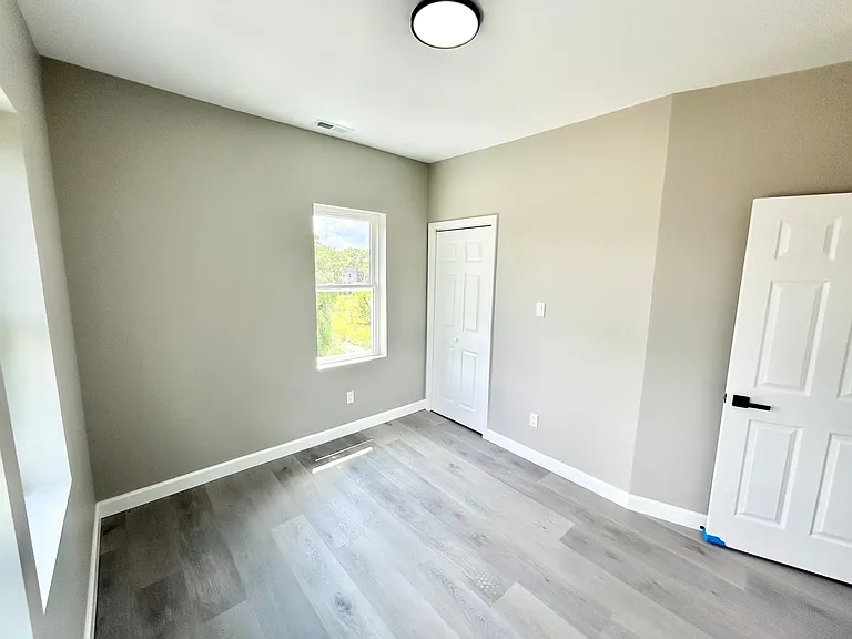 630 E 8th Ave #1E — Photo 9
