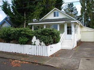 580 N 7th St, Reedsport, OR 97467