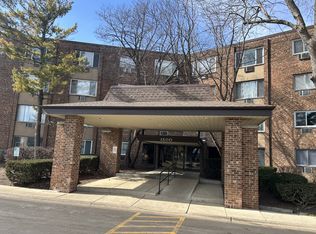 1500 Robin Cir APT 314, Hoffman Estates, IL 60169