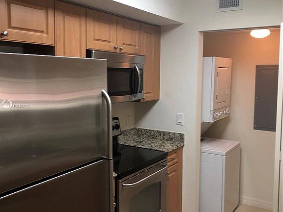 3rd image of 6753 Heritage Grande Unit 202
