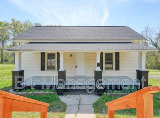 467 W Peachtree St, Woodruff, SC 29388