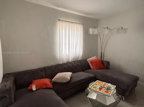 1361 NW 28th St, Miami, FL 33142