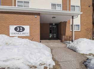32 Veronica Dr #303, Halifax, NS B3N 3A3