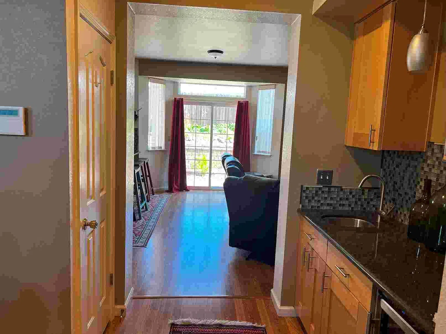 812 Tipperary Dr — Photo 2