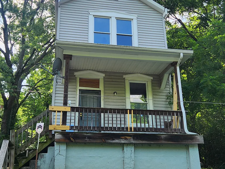 3815 Cass Ave — Photo 2