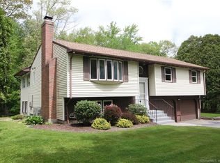 26 Brennan Rd, Amston, CT 06231