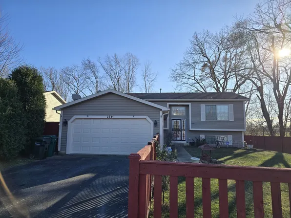 2511 27th St, Zion, IL 60099