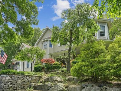 21 Hawk Nest Road, Tomkins Cove, NY, 10986