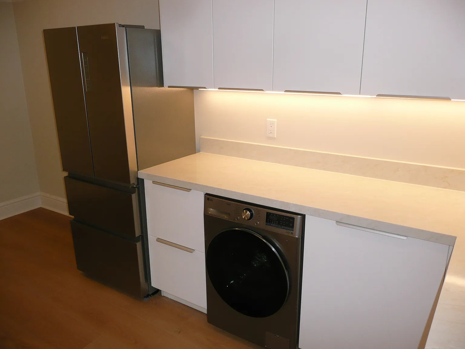 Studio, 600 sqft, $4,650 — Photo 3