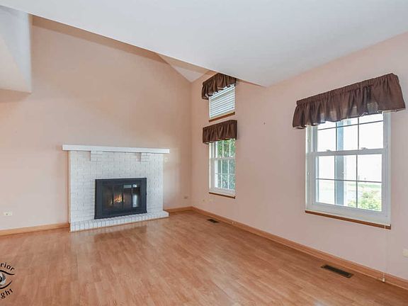 4th image of 8516 Westberry Ln